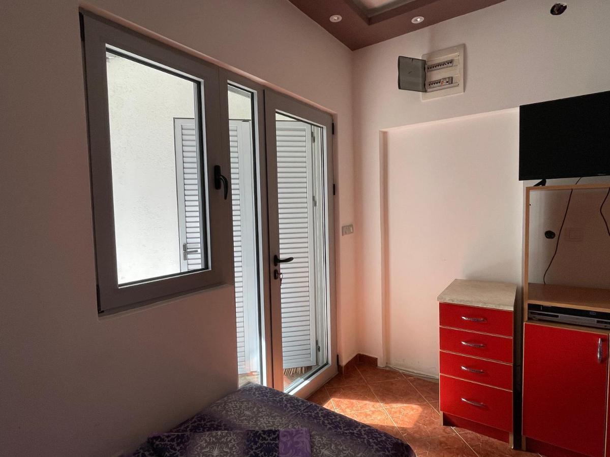 Apartments Zevs بودفا المظهر الخارجي الصورة